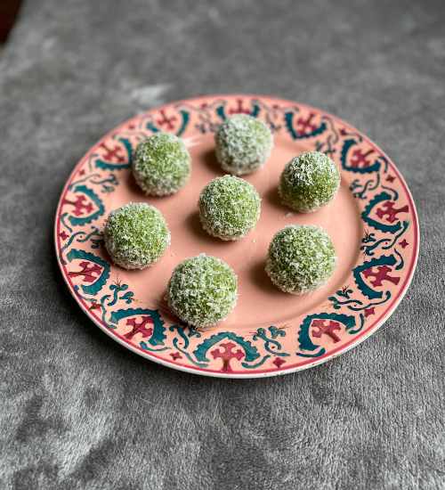 Matcha Coconuts Ladoo